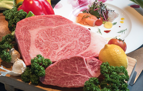 神戸牛がおいしい焼肉ダイニングの名店【モーリヤ】 | ステーキに用いる神戸牛